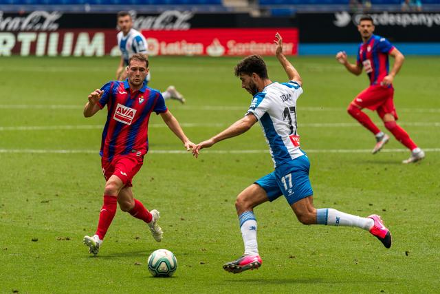 杜锋:没有人永远都在高峰 希望大家多理解包容